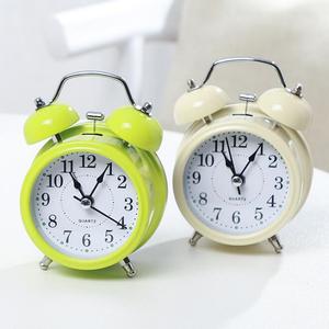 Phong cách hiện đại kim loại Twin chuông chiếu đồng hồ báo thức thiết kế cổ với thạch anh phong trào kim hiển thị - Product Image 4