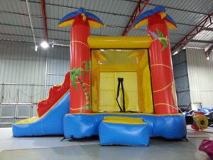 Château gonflable avec toboggan pour enfants, en promotion, idéal pour la location commerciale lors de fêtes - Product Image 1