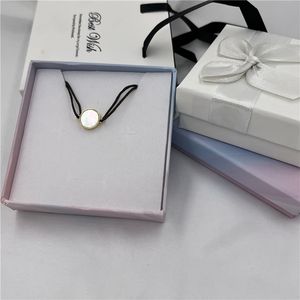 Pulsera de Etiqueta RFID Mini de Metal Dorado Programable a Precio de Fábrica, Joyería NFC de Alta Calidad con Longitud Personalizable para Reventa - Product Image 2