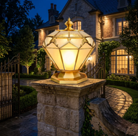 Lampe de poteau extérieure de luxe, étanche, en laiton antique, lanterne vintage pour la décoration de villa, jardin, cour.