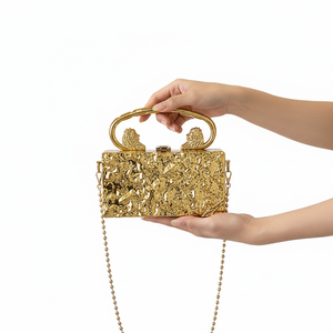 Nouveaux sacs à main carrés de luxe pour femmes, en PU imperméable, avec chaîne, design 2025, sacs à main de marque OEM de haute qualité pour un usage quotidien - Product Image 1