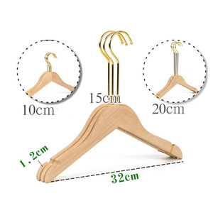 Approvisionnement d'usine Porte-vêtements pour enfants en bois massif moderne Type de <span class=keywords><strong>cintre</strong></span> pour bébé <span class=keywords><strong>Cintre</strong></span> ménager antidérapant et écologique - Product Image 3