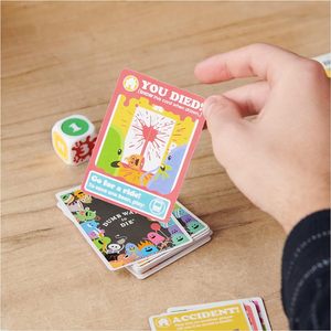 STUPID WAYS to DIE Gioco <span class=keywords><strong>da</strong></span> <span class=keywords><strong>Tavolo</strong></span> Personalizzato per Famiglie, Accessori in Carta, Carte e <span class=keywords><strong>Giochi</strong></span> per Intrattenimento e Feste, Produzione - Product Image 3
