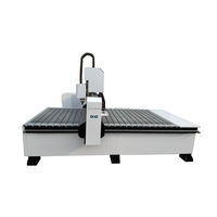 Machine de gravure CNC professionnelle 1325 pour le travail du bois, la découpe et la sculpture de portes d'armoires et de meubles