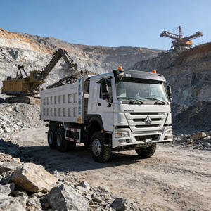 Camion benne d'<span class=keywords><strong>occasion</strong></span> Howo 6X4 Euro 2 380 CV pour le transport de pierres et de marchandises en vrac dans les mines de Zambie et du Congo - Product Image 1