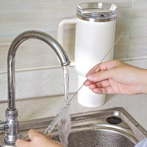 Juego de cepillos limpiadores de pajitas para vasos Stanley, cepillo para limpiar pajitas y cepillo para la ranura de la tapa del vaso, para vasos Owala Freesip/Simple Modern/Yeti - Product Image 2