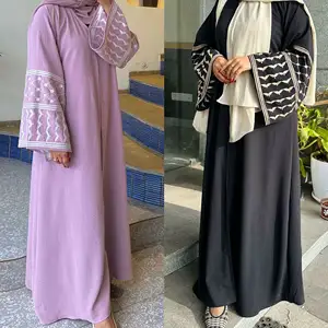 651刺繍スリーブイスラム教徒の女性がドバイのアバヤドレスを開くイスラム服のエレガントな女性