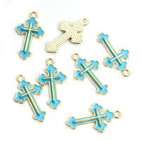 Mignon émail croix breloques alliage chrétien jésus breloques couleur mélangée Crucifix breloques pour la fabrication de bijoux Bracelets collier