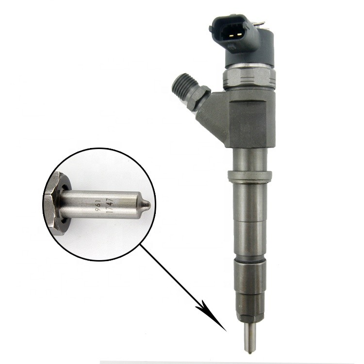factory good price common rail assembly diesel fuel injector 0445120126 with nozzle DLLA135P1747 for MHI SK-125 Mitsubishi