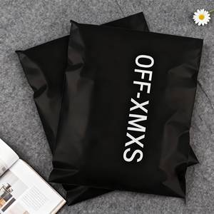 맞춤형 로고 인쇄 방수 무광 블랙 지퍼백 신발 및 의류 포장용 재활용 PE/PP 소재 - Product Image 1