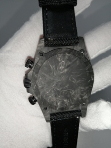 Montre chronographe en quartz personnalisée OEM, boîtier en fibre de carbone, verre saphir, étanche 50M - Product Image 6