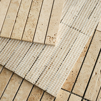 Carreaux de mosaïque en pierre de travertin naturel en bande linéaire 300x300mm pour revêtement mural de salle de bain, îlot de cuisine