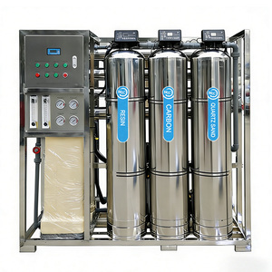 Machine de purification d'eau en acier inoxydable de <span class=keywords><strong>1000</strong></span> <span class=keywords><strong>litres</strong></span> par heure pour l'eau en conserve, en fût et en sachet - Product Image 2