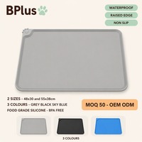 Tapis pour gamelle de chat en silicone moulé de précision BPlus 48x30cm 260g Gris Noir Bleu Ciel Étanche Bord Relevé MOQ 50 ODM Qualité Alimentaire