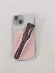 เคสโทรศัพท์มือถือสำหรับ <span class=keywords><strong>iPhone</strong></span> 15 แบบใหม่ ดีไซน์ขายส่ง พร้อมสติ๊กเกอร์กาวติดลิปกลอสและที่ใส่ลิปสติก - Product Image 5