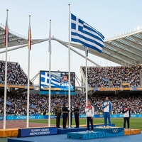Drapeau grec personnalisé de 3x5 pieds ; Drapeau promotionnel extérieur en polyester non tissé ; Signalétique imprimée numériquement résistante aux UV