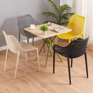 Vente <span class=keywords><strong>en</strong></span> gros de chaises de salle à manger <span class=keywords><strong>en</strong></span> plastique pp au design nordique <span class=keywords><strong>Fauteuil</strong></span> d'extérieur avec accoudoir Chaise de salle à manger <span class=keywords><strong>en</strong></span> plastique PP coloré <span class=keywords><strong>en</strong></span> vente - Product Image 1