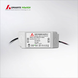 ETL <span class=keywords><strong>certificado</strong></span> CE Venta caliente IP67 Controlador led 700ma 10 vatios de corriente constante reflector conductor - Product Image 1