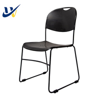 Chaises d'école en plastique empilables noires modernes, durables et confortables pour salle de sport, salle de classe, extérieur, maison, bureau, salon – Vente en gros
