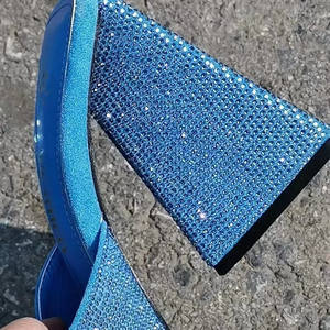 Sandalias con Tacón Grueso y Cristales en Forma Especial, Sandalias de Punta Cuadrada para Mujer, Tallas Grandes, Directo de Fábrica - Product Image 5