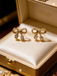 Boucles d'oreilles élégantes pour femmes en acier inoxydable avec zirconias, hypoallergéniques et parfaites comme <span class=keywords><strong>cadeau</strong></span> de fête pour les femmes - Product Image 2