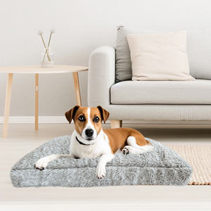 Cama Rectangular Moderna de Felpa para Perros Pequeños y Grandes, Almohadilla Lavable, Antideslizante, Suave y Cómoda - Product Image 3