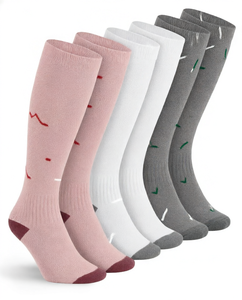 Chaussettes de compression mi-hautes en mélange de coton pour la course, la randonnée et le quotidien – Chaussettes de sport personnalisables pour femmes - Product Image 1