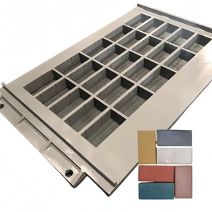 Moule à pavés en plastique robuste et réutilisable pour bricolage, idéal pour allées de jardin et chemins. - Product Image 1