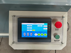 Machine de <span class=keywords><strong>découpe</strong></span> d'angle pour portes et fenêtres en aluminium CNC - Product Image 4