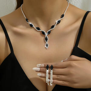 Dropshipping Shopify Ensemble de boucles d'oreilles à franges colorées et collier à pendentif marquise pour femmes Bijoux de mariée Style coréen japonais - Product Image 5