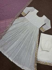 सुंदर रूप से कढ़ाई नीरा कट <span class=keywords><strong>3</strong></span> टुकड़ा सूट के साथ 5 मिमी अनुचर पालाजो और डुप्टा-बॉलीवुड पार्टी शादी के कपड़े - Product Image 4