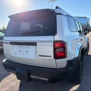 Configuración de Lujo para SUV 4x4 de Bajo Kilometraje, Asientos de Cuero Automáticos, Protección Ambiental Euro VI, 2024, Color Oscuro - Product Image 2