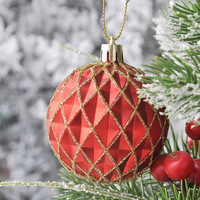 Camilla - Ensemble de 70 boules de Noël en plastique rouge, vert et or, multi-tailles (34x23.5x6cm) pour la décoration de l'arbre de Noël