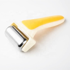Frío Bola de masaje para cara belleza debilitar arrugas de hielo de acero inoxidable de rodillos de masaje - Product Image 6