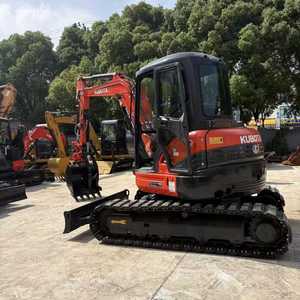 Miniexcavadora Kubota U55 Usada de 5 Toneladas con Orugas de Goma y Garra para Troncos, Original de Japón, en Venta - Product Image 1