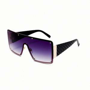 Lunettes de soleil carrées surdimensionnées à verres uniques UV400, personnalisables avec logo, tendance et très vendues pour femmes - Product Image 5