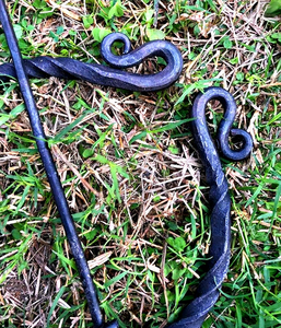 Hand Forged Iron <b>Trivet</b> Pot Stand Rustic Kitchen Hot Pot Holder Round Twisted <b>Metal</b> Cookware Stand Farmhouse Table Decor - Product Image 3