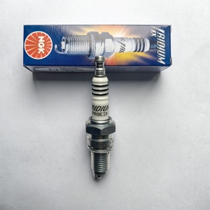 NGK Genuine Motorcycle Parts Accessories Candle 2202 DPR8EIX-9 pour Honda GB400 Tourist Trophy/VF400F/Intergra 400CC New CBR - Product Image 6