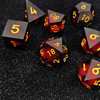 Tout nouveau dés liquides à noyau rouge dés en résine transparente à tranchants accessoires de jeu de table ensemble de dés en résine du MDN