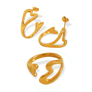 Heart Shaped <b>Ring</b> And Earring Set 18k Gold Plated Women's Jewelry Everyday Wear <b>Adjustable</b> <b>Size</b> 7mm - Product Image 5