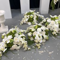 QiYing Victory Centre de table en plastique à roses artificielles mixtes, design raffiné, pour décoration de mariage et de fête d'anniversaire