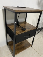 Table de chevet multifonction à 3 niveaux Station de charge USB en métal Prises de courant Tiroir en tissu Meubles de maison pour chambre à coucher