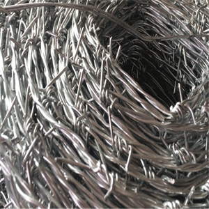Fil barbelé galvanisé à double torsion de 1,6 mm, rouleau de 25 kg ou 20 kg, prix usine - Product Image 1