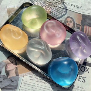 Balle anti-stress souple en huile de coco, jouet sensoriel à presser, balle malléable pour soulager l'anxiété - Product Image 5