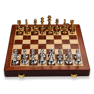 プレミアムメタルチェスセット 高級プロサイズ カスタムチェスピース エレガントな家の装飾 オフィス ビジネスギフト 木製ボード付き - Product Image 2