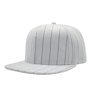 หมวกแก๊ปสปอร์ต 6 แผง แบบเรียบ ราคาถูก พร้อมส่ง มีลายทางอะคริลิค แบบ Snapback - Product Image 1