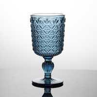 Verre à vin bleu fumé vintage à motif floral diamanté en relief, gobelet texturé sur pied et verre sans pied pour la décoration de table de mariage