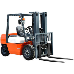 Montacargas Diésel Chino de 3 Toneladas, 4x4, Mástil de Dos Etapas, Neumáticos Sólidos, Pequeño, Portátil, Multifuncional, Operación de Pie, Nuevo CP-50 para Interiores - Product Image 4