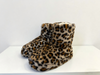 Chaussettes d'hiver en fausse fourrure moelleuse pour femmes, chaussettes élégantes à imprimé léopard et zèbre, chaudes, antidérapantes, douces, pour la chambre à coucher et le salon