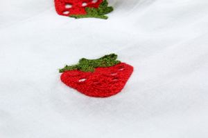 Robe d'été pour fille, best-seller, motif fraise brodé, style princesse, sans manches, col rond en dentelle - Product Image 3